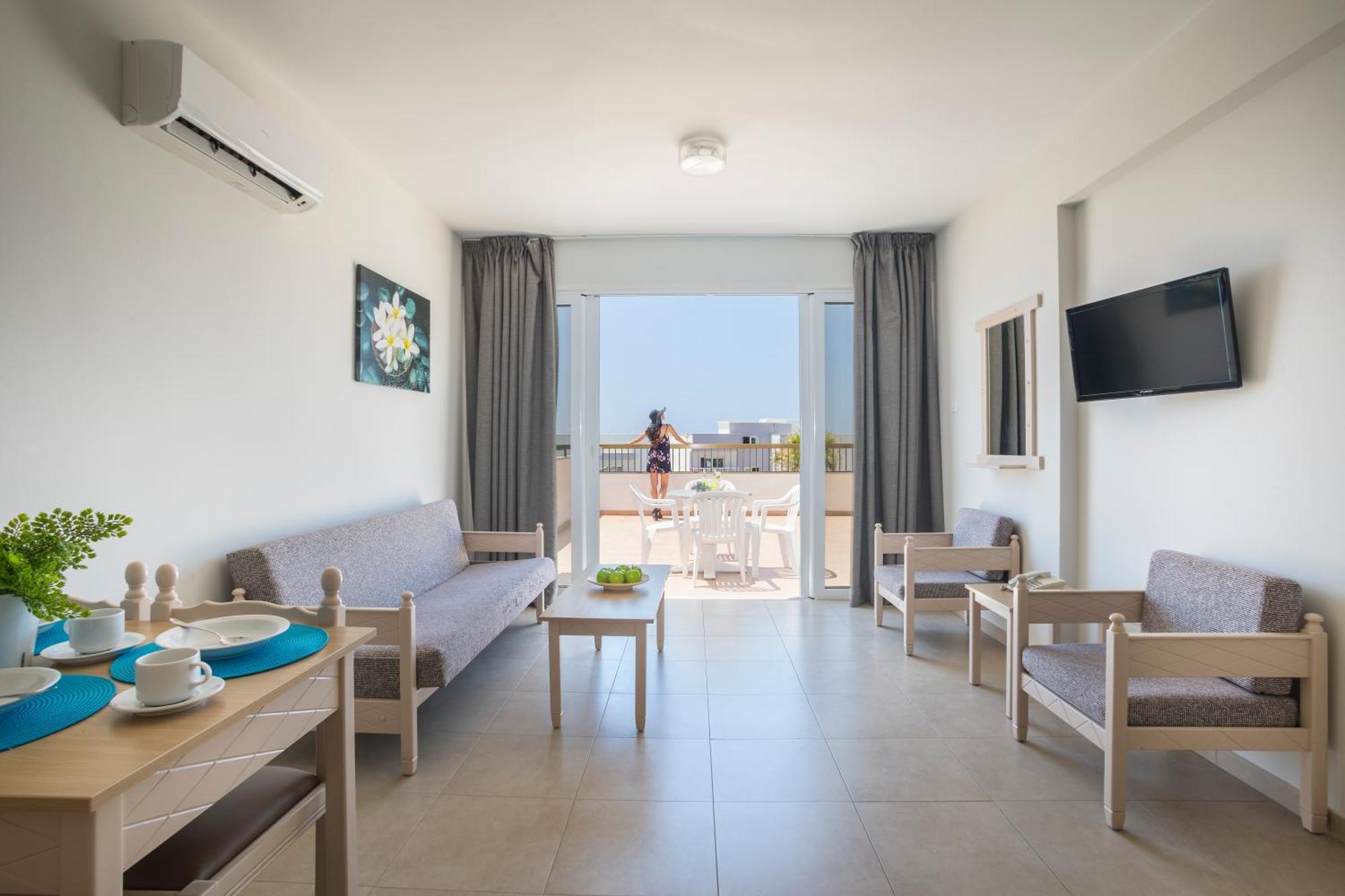 Christabelle Hotel Apartments Ayia Napa Exterior foto