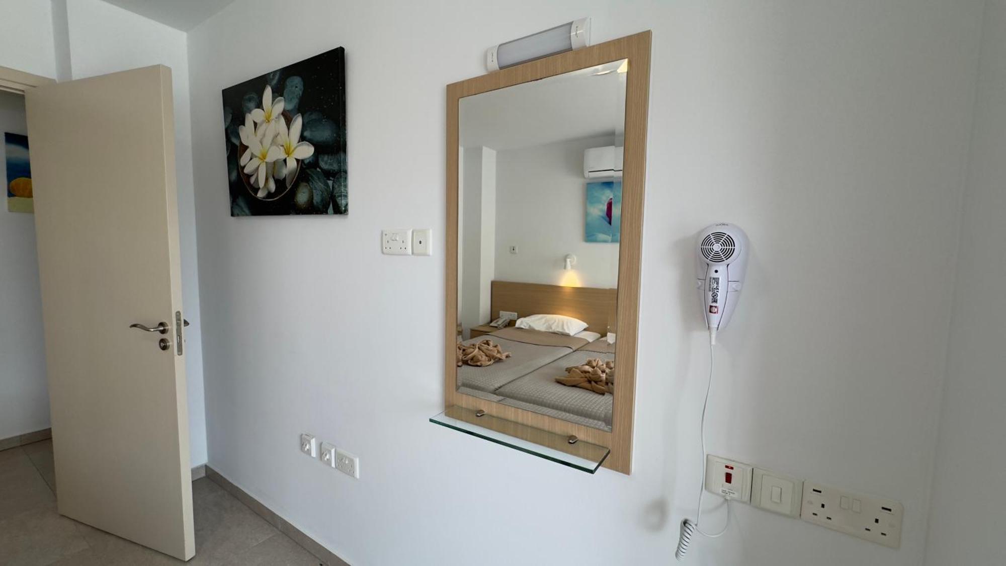 Christabelle Hotel Apartments Ayia Napa Exterior foto